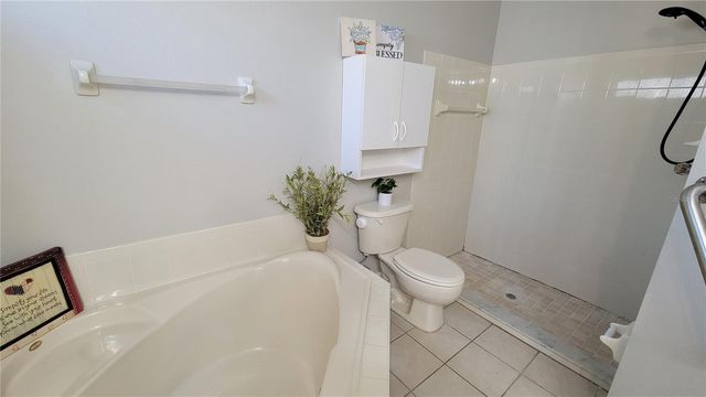 100 BOULDER COURT, Sanford, FL 32771