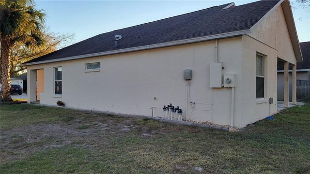 100 BOULDER COURT, Sanford, FL 32771
