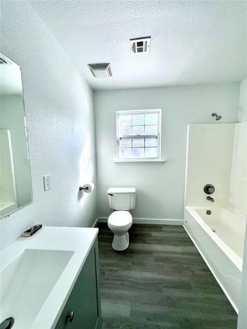 511 N Olive, Stratford, OK 74872