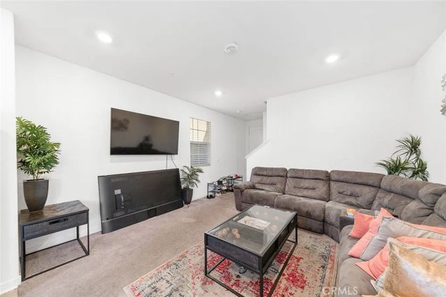 16584 Poppy Seed Lane, Fontana, CA 92336