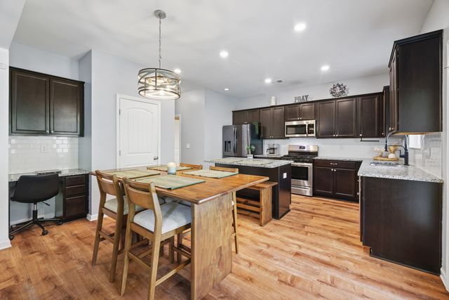 541 Burchell Ln, Columbia, TN 38401
