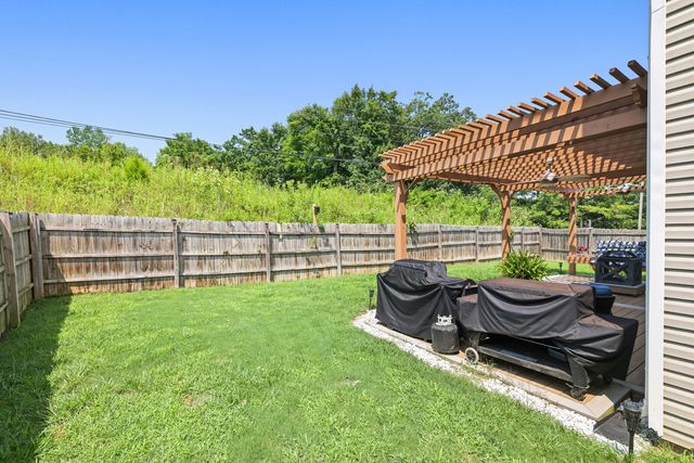541 Burchell Ln, Columbia, TN 38401
