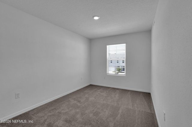 10118 WHISTLING PNE Court, Jacksonville, FL 32221