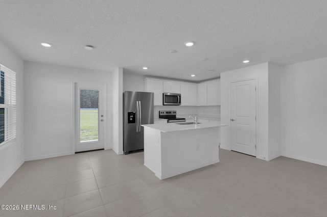 10118 WHISTLING PNE Court, Jacksonville, FL 32221