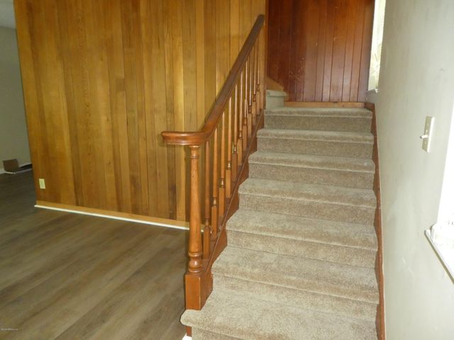 1687 GLENDALE Road, Jacksonville, FL 32216