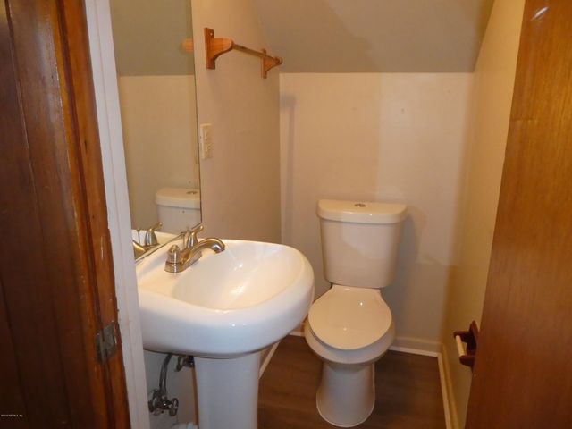 1687 GLENDALE Road, Jacksonville, FL 32216