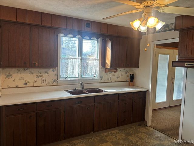 33 Campus Drive North, Amherst, NY 14226