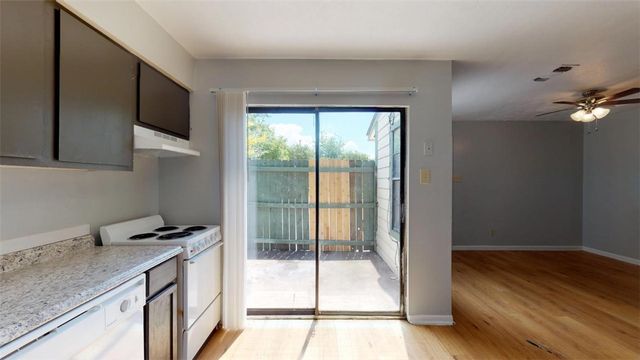 725 Peppertree Drive 1, Bryan, TX 77801