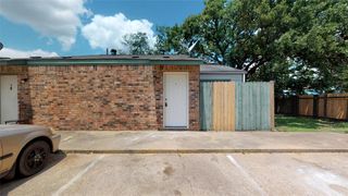 725 Peppertree Drive 1, Bryan, TX 77801