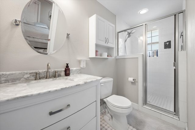 516 E Ross Street, Waxahachie, TX 75165