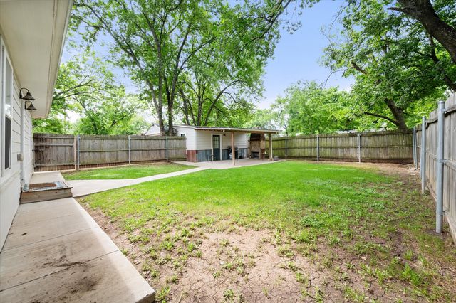516 E Ross Street, Waxahachie, TX 75165