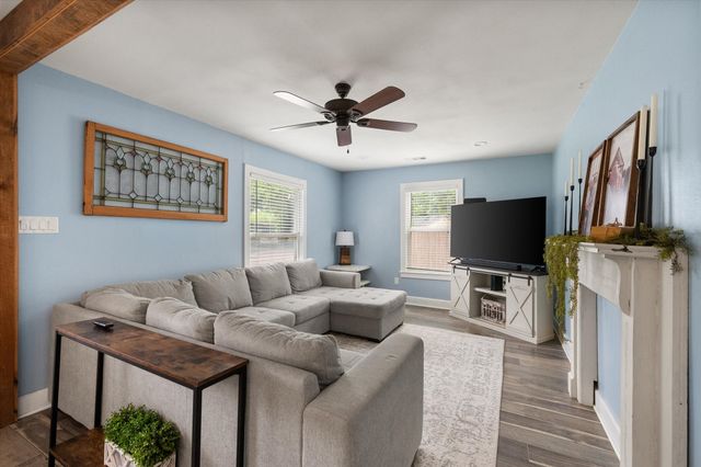 516 E Ross Street, Waxahachie, TX 75165