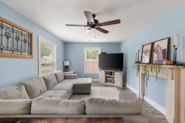 516 E Ross Street, Waxahachie, TX 75165