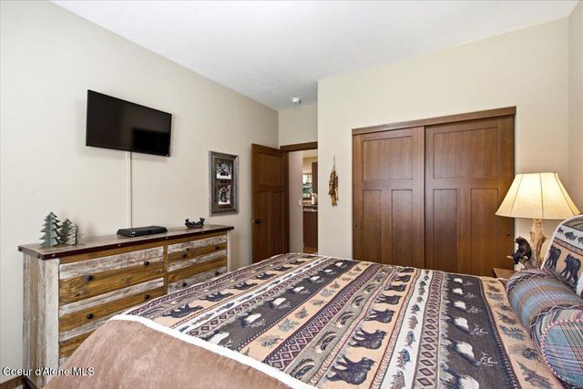 31288 N Sienna Loop, Athol, ID 83801