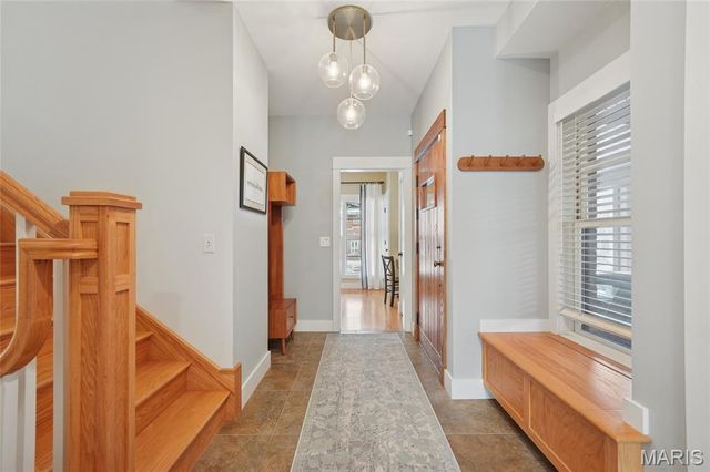 6916 Amherst Avenue, University City, MO 63130