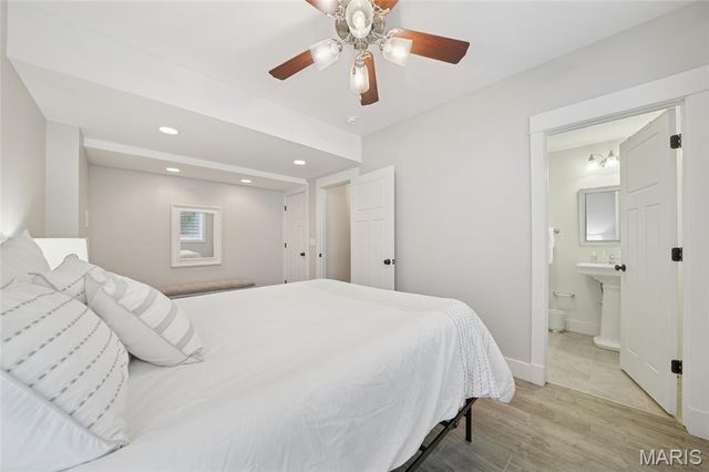 6916 Amherst Avenue, University City, MO 63130