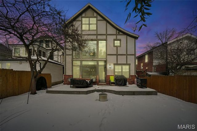 6916 Amherst Avenue, University City, MO 63130