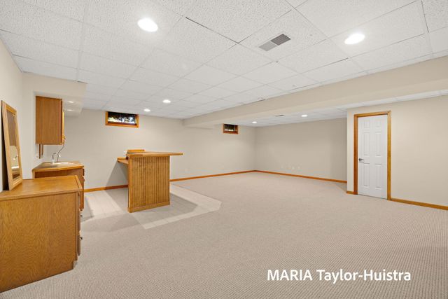 3689 Whispering Woods Drive, Muskegon, MI 49444