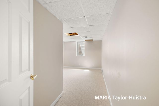 3689 Whispering Woods Drive, Muskegon, MI 49444