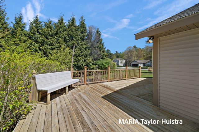 3689 Whispering Woods Drive, Muskegon, MI 49444