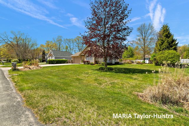3689 Whispering Woods Drive, Muskegon, MI 49444