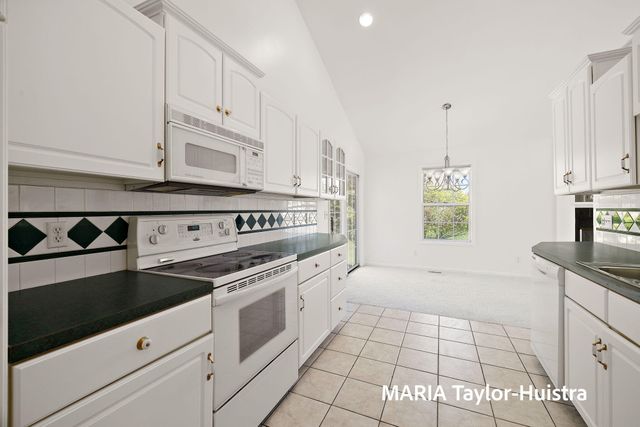 3689 Whispering Woods Drive, Muskegon, MI 49444