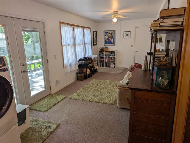 1861 Glen Avenue, Muskegon, MI 49441