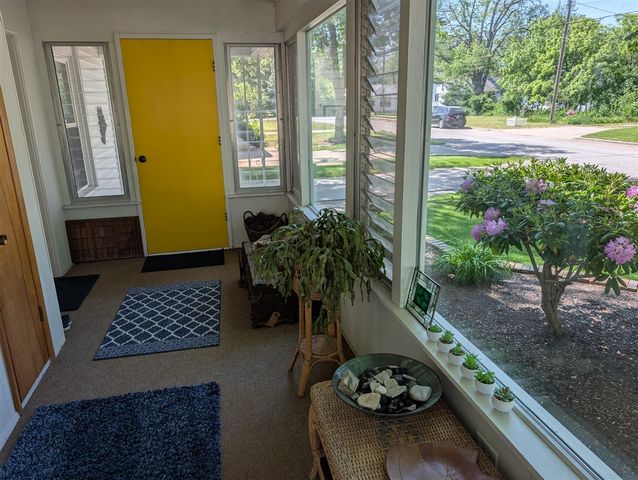 1861 Glen Avenue, Muskegon, MI 49441