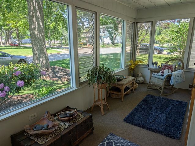 1861 Glen Avenue, Muskegon, MI 49441