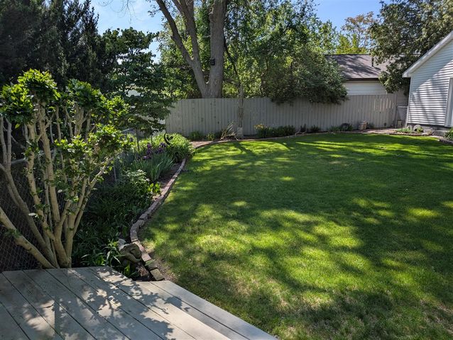 1861 Glen Avenue, Muskegon, MI 49441