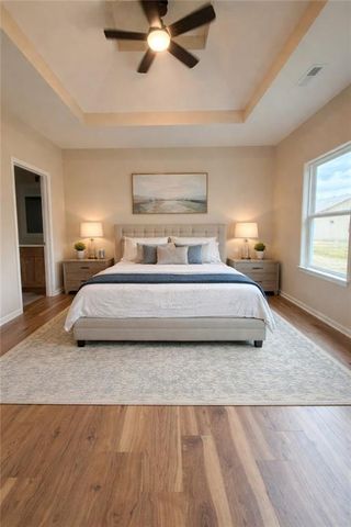 1309 NE White Oaks Lane, Oak Grove, MO 64075