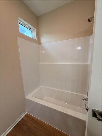 1309 NE White Oaks Lane, Oak Grove, MO 64075