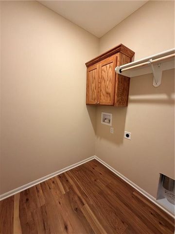 1309 NE White Oaks Lane, Oak Grove, MO 64075