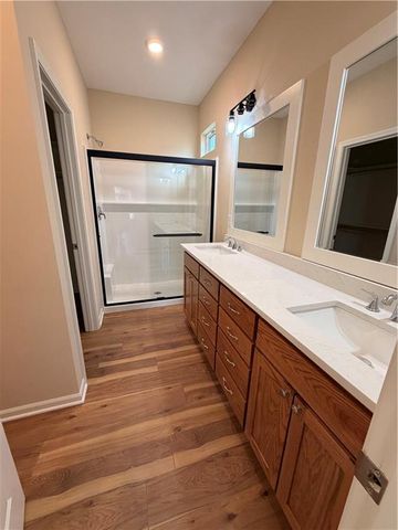 1309 NE White Oaks Lane, Oak Grove, MO 64075