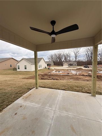 1309 NE White Oaks Lane, Oak Grove, MO 64075