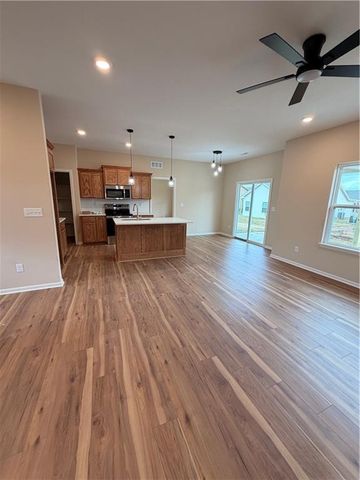 1309 NE White Oaks Lane, Oak Grove, MO 64075
