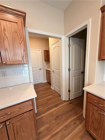 1309 NE White Oaks Lane, Oak Grove, MO 64075