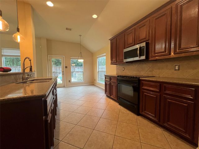 28106 Emma Gardens Lane, Spring, TX 77386
