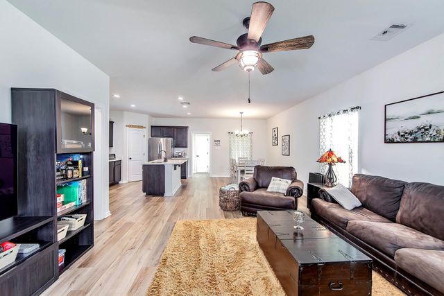 270 Shadow Pointe Road, Thibodaux, LA 70301