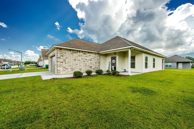 270 Shadow Pointe Road, Thibodaux, LA 70301