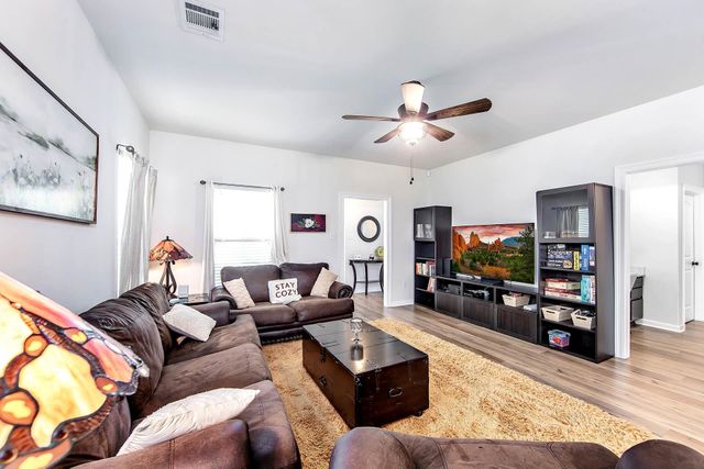 270 Shadow Pointe Road, Thibodaux, LA 70301