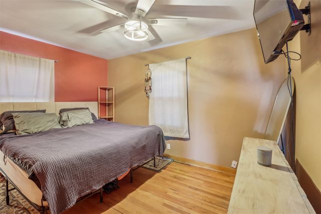 1217 Monroe Drive, Newton, IA 50208