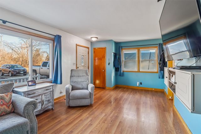 1217 Monroe Drive, Newton, IA 50208