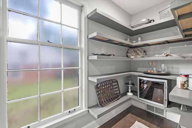 1717 POPLAR ESTATES PKY, Germantown, TN 38138