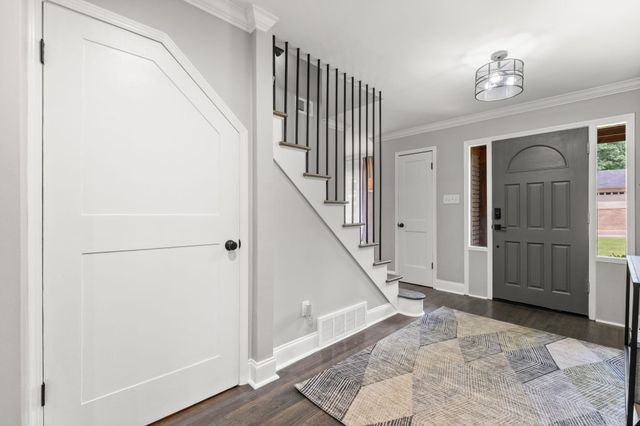 1717 POPLAR ESTATES PKY, Germantown, TN 38138