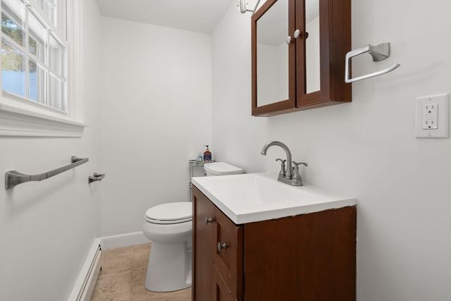 16 Sunnyside Ave, Wellesley, MA 02482