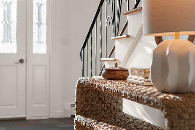 16 Sunnyside Ave, Wellesley, MA 02482