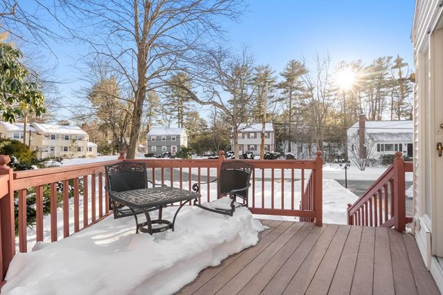 16 Sunnyside Ave, Wellesley, MA 02482
