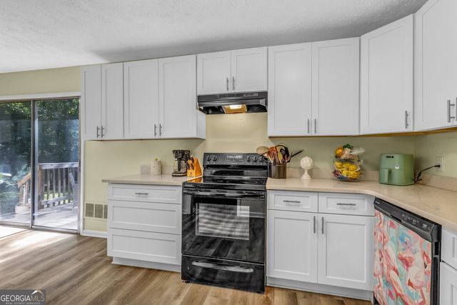 135 Highland Drive, Stockbridge, GA 30281