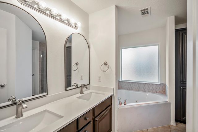 12944 Point Aquarius Boulevard, Willis, TX 77318